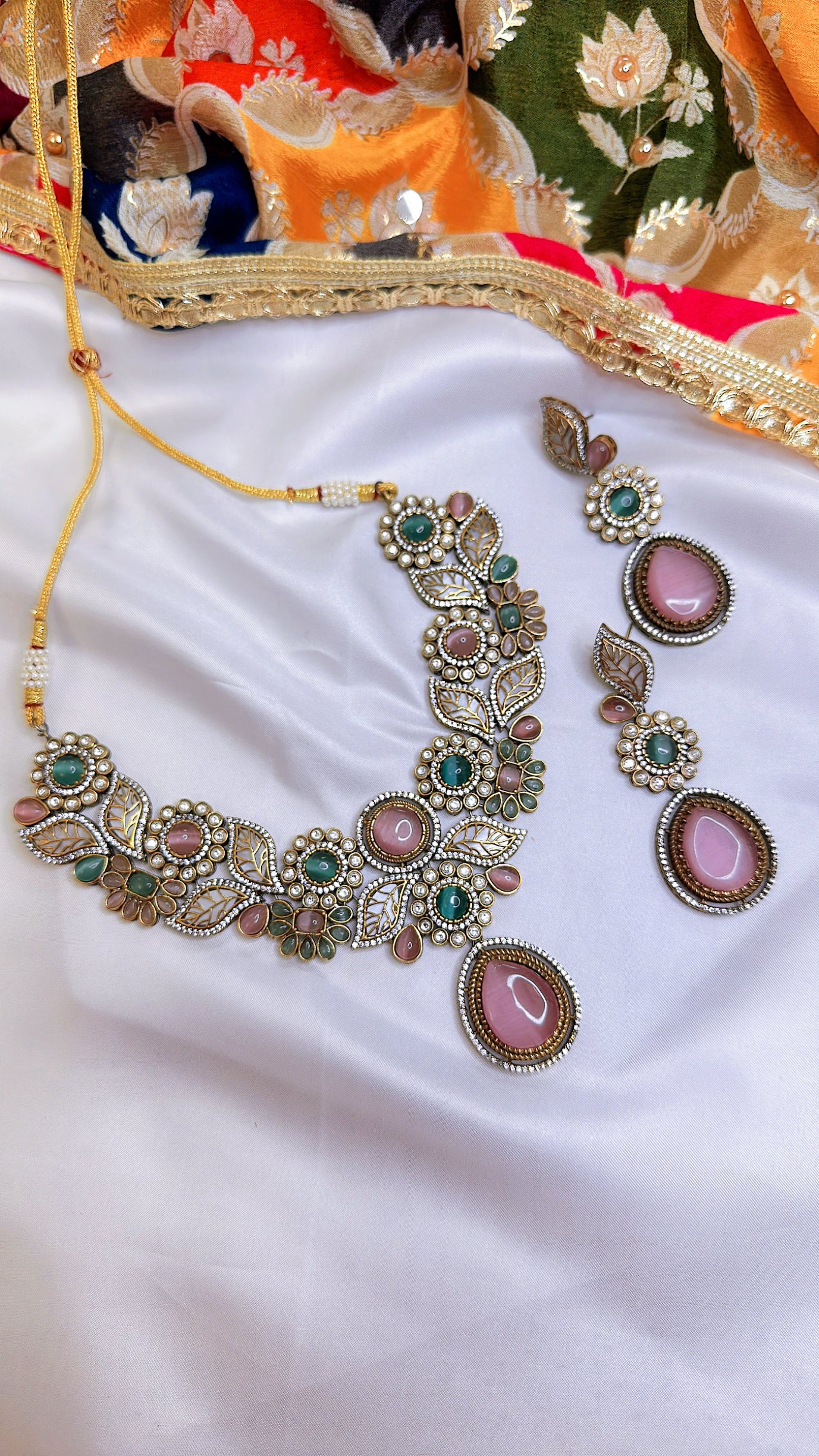 Luminous Harmony: Mother of Pearl Set