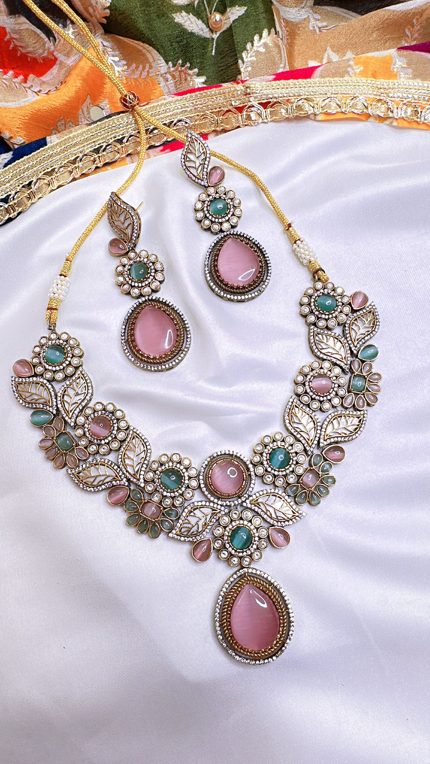 Luminous Harmony: Mother of Pearl Set