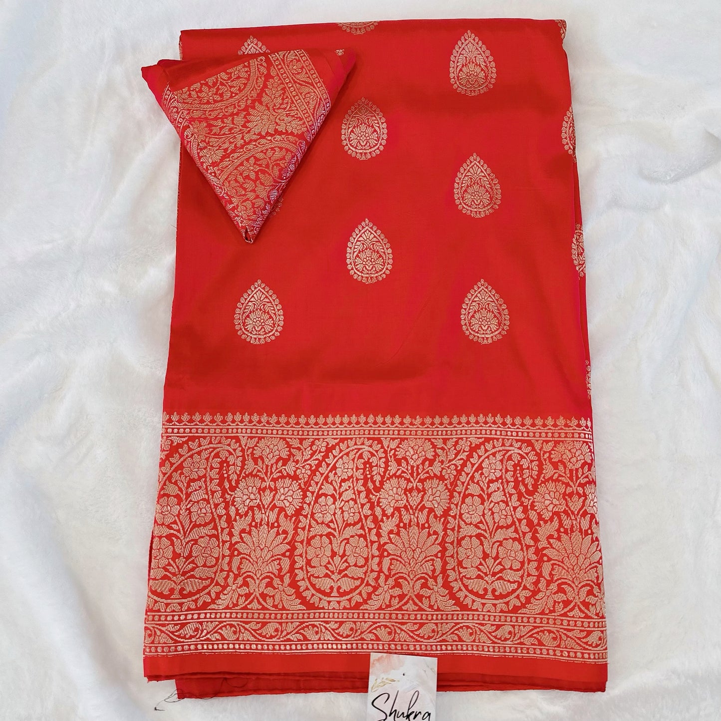 Luminous Heritage Tales - Red