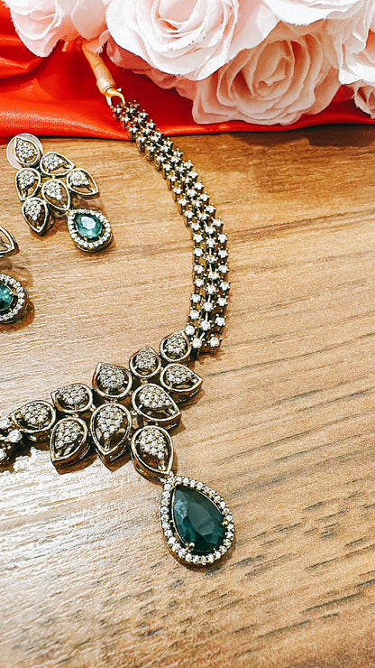 Victorian Vintage Statement Necklace - Green