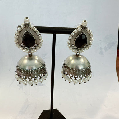 Parna Jhumka