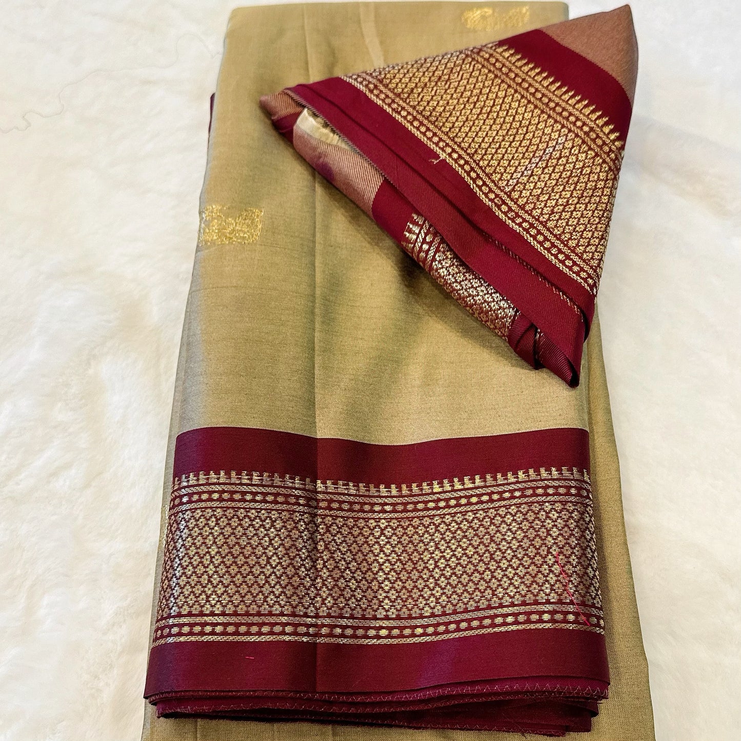 Beige & Maroon Paithani